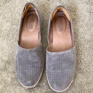 Adam Tucker by Me Too Gray Suede Women's Slip-On Shoes